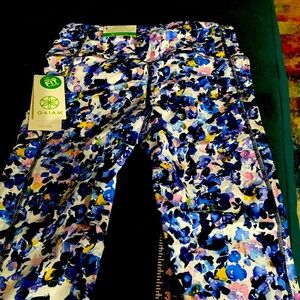 NWT tights for jogging, running or working out. Size XS Multi blue, pink white